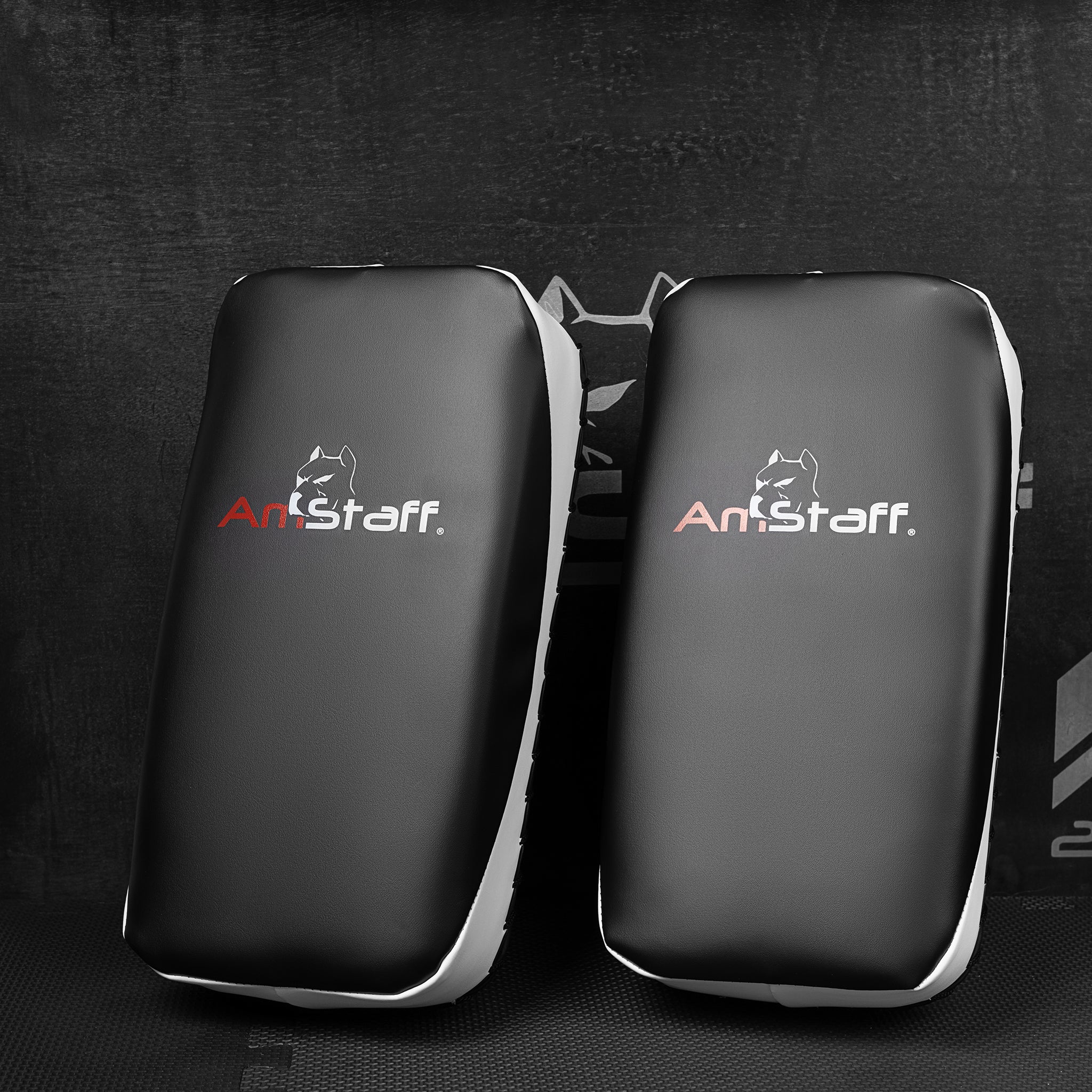 AmStaff Fitness Muay Thai Pads - Pair - Image 2