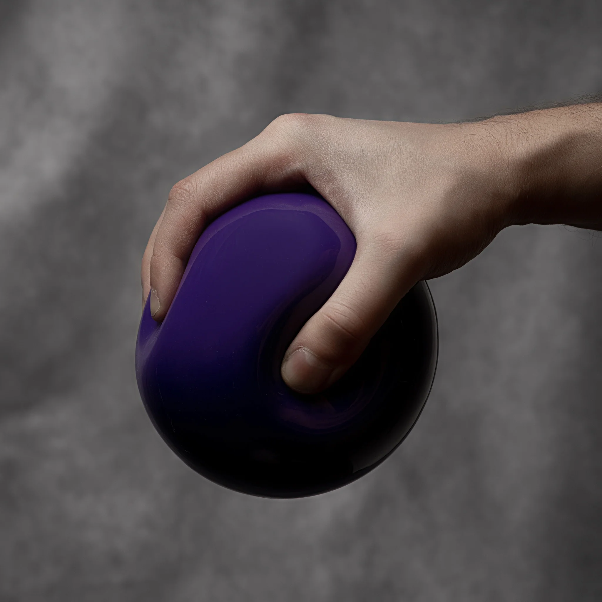 Pilates Weighted Toning Ball - 2lbs - Image 4