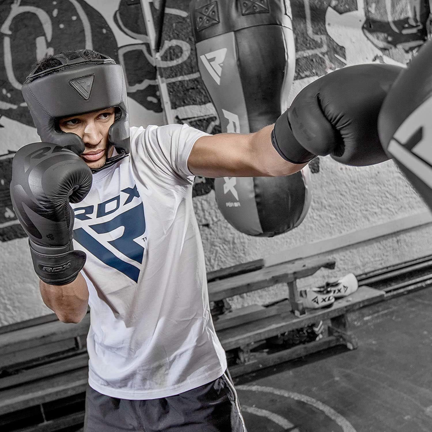 RDX F15 Noir Boxing Glove - Image 6