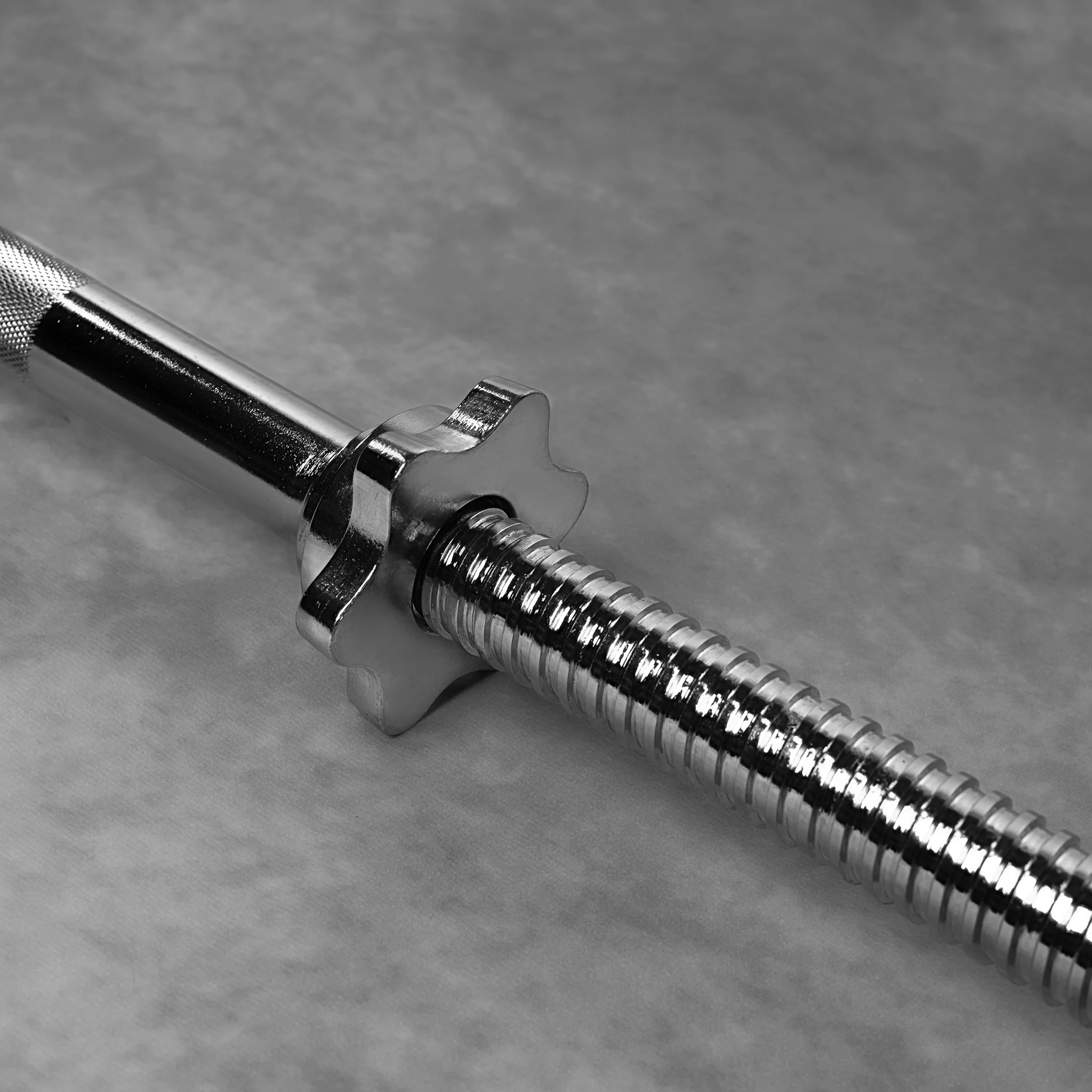 Standard Solid Chromed 7ft Bar - Image 4